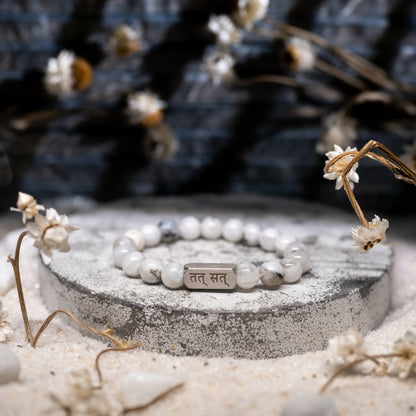 Moonstone | Numerology No. 2 | For Emotional Balance & Intuition